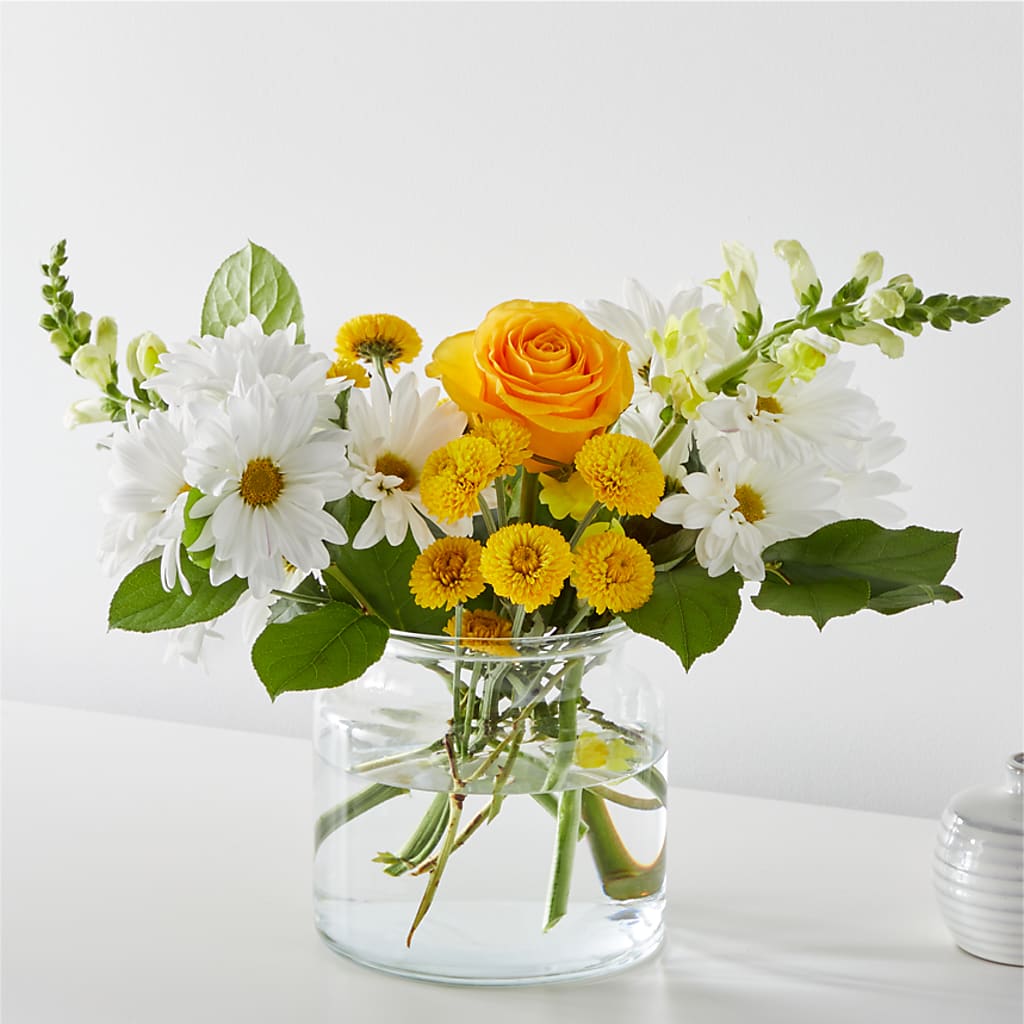Sun Salutation Bouquet – BRICK HOUSE FLORIST & GIFTS, Staunton IL