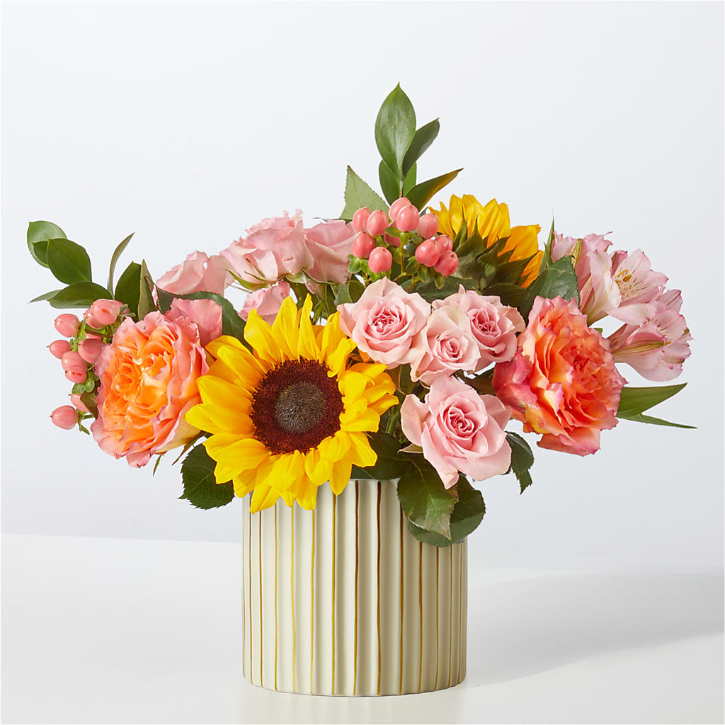 Sun's Out Bouquet – BRICK HOUSE FLORIST & GIFTS, Staunton IL