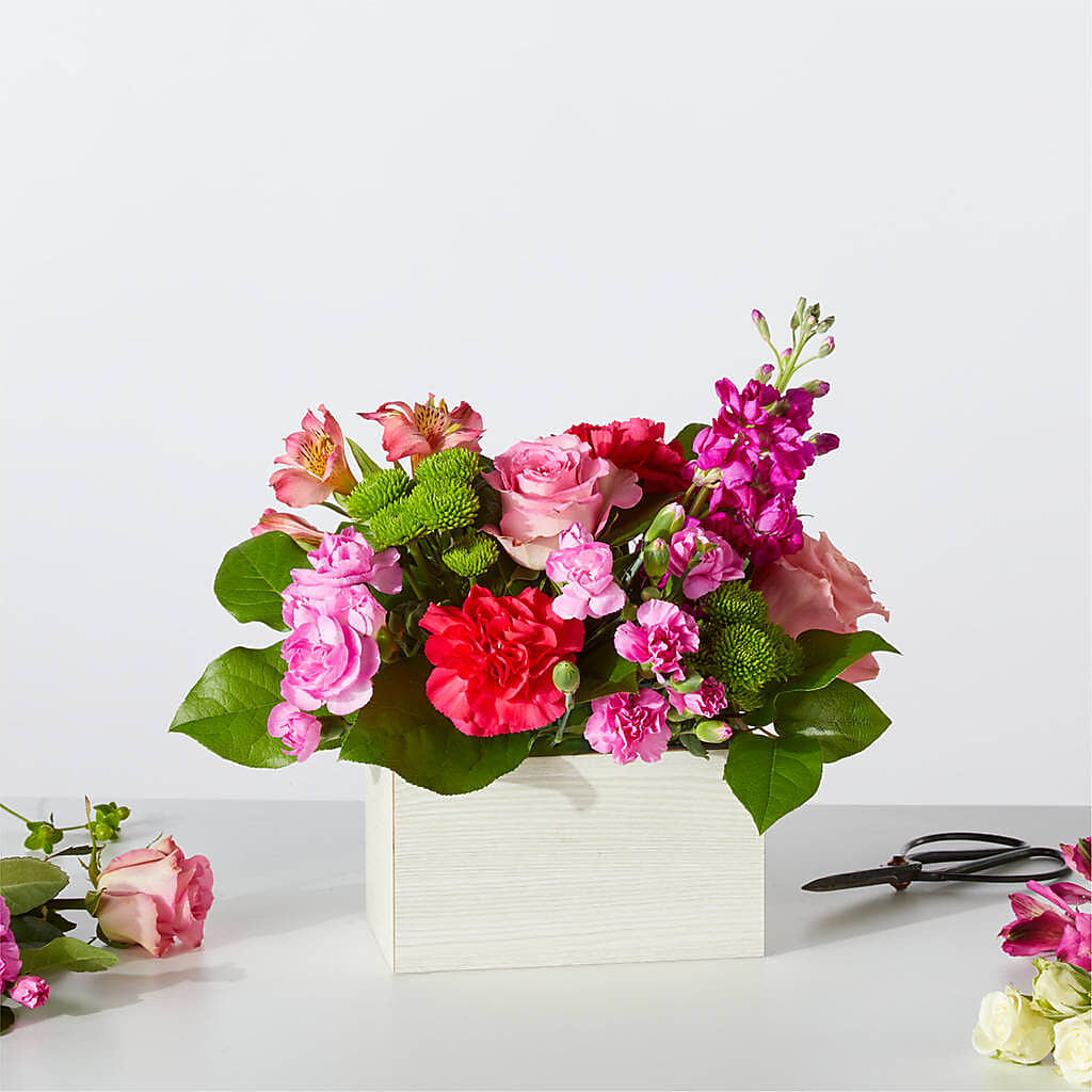 Sweetberry Box – A Florist Original – BRICK HOUSE FLORIST & GIFTS, Staunton IL