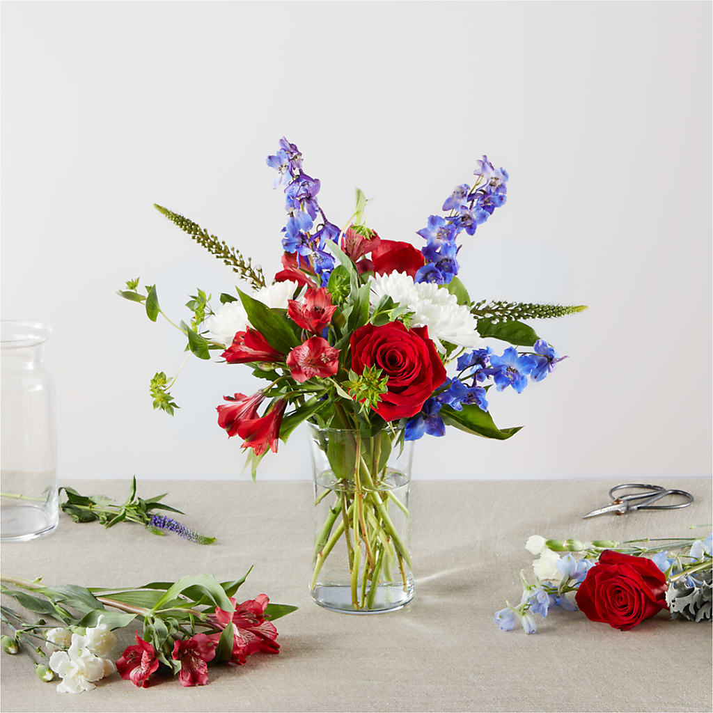 Star Spangled - A Florist Original – BRICK HOUSE FLORIST & GIFTS, Staunton IL
