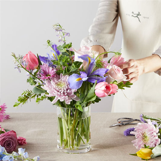 Pastel Tradition - A Florist Original – BRICK HOUSE FLORIST & GIFTS, Staunton IL