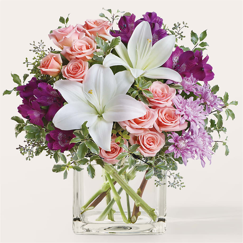 Mani Pedi Bouquet – BRICK HOUSE FLORIST & GIFTS, Staunton IL