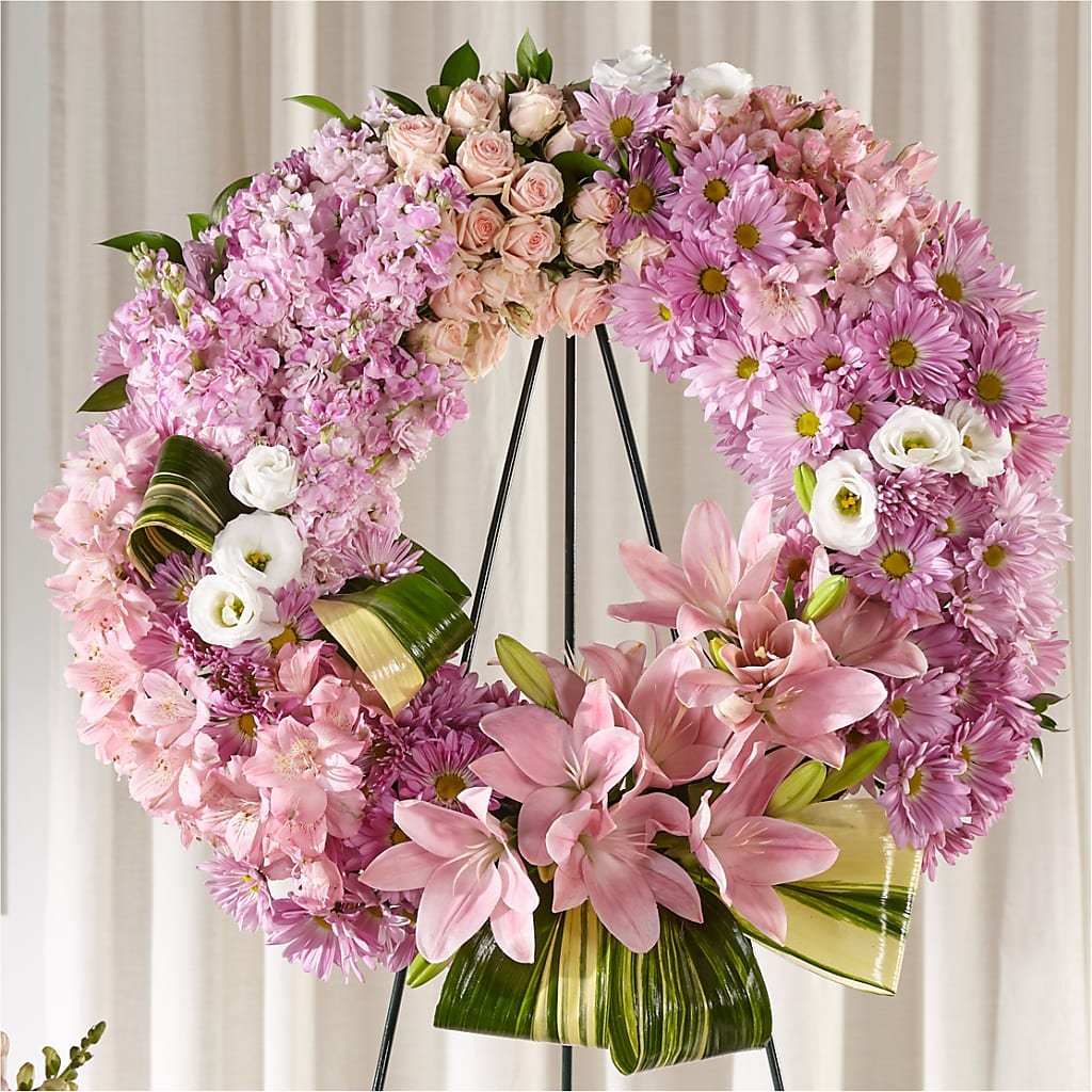 Gift of Warmth Wreath – BRICK HOUSE FLORIST & GIFTS, Staunton IL
