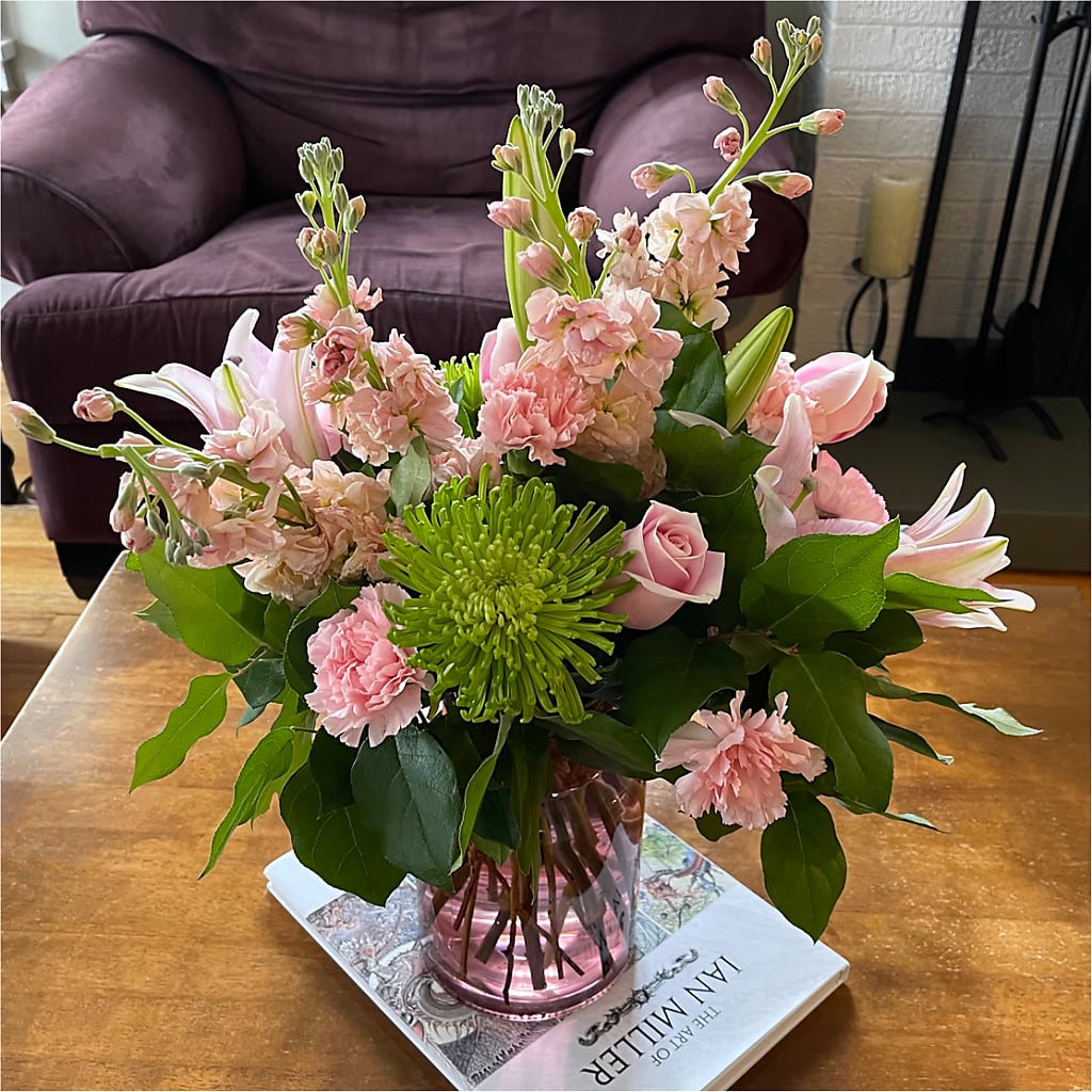 Pretty in Pink Bouquet – BRICK HOUSE FLORIST & GIFTS, Staunton IL