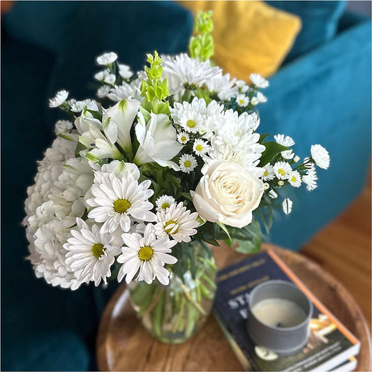 Classic Ivory – A Florist Original – BRICK HOUSE FLORIST & GIFTS, Staunton IL