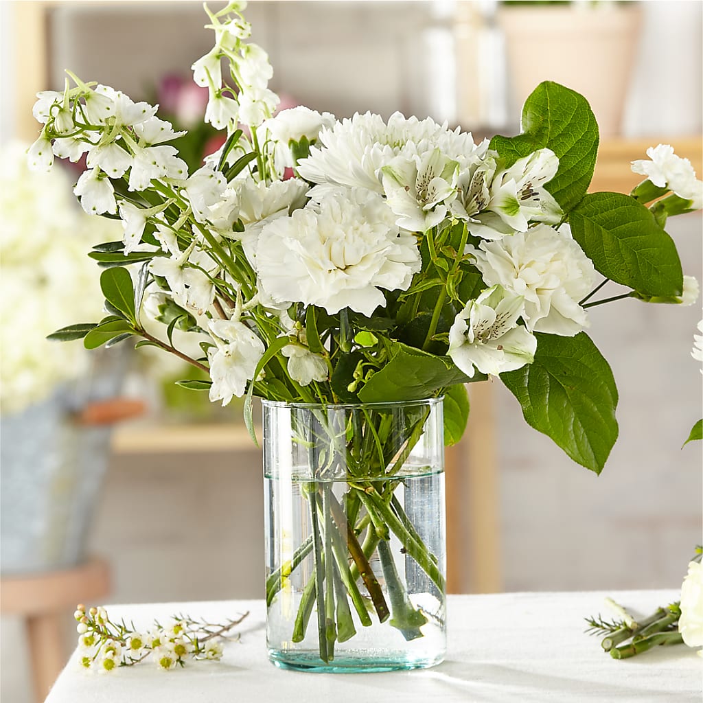 Classic Ivory – A Florist Original – BRICK HOUSE FLORIST & GIFTS, Staunton IL