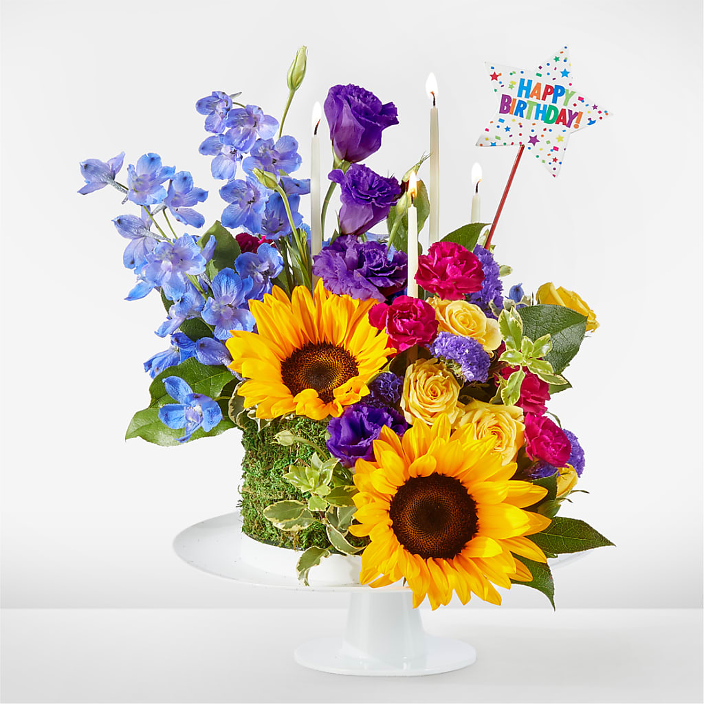 Star of the Day Floral Cake – BRICK HOUSE FLORIST & GIFTS, Staunton IL