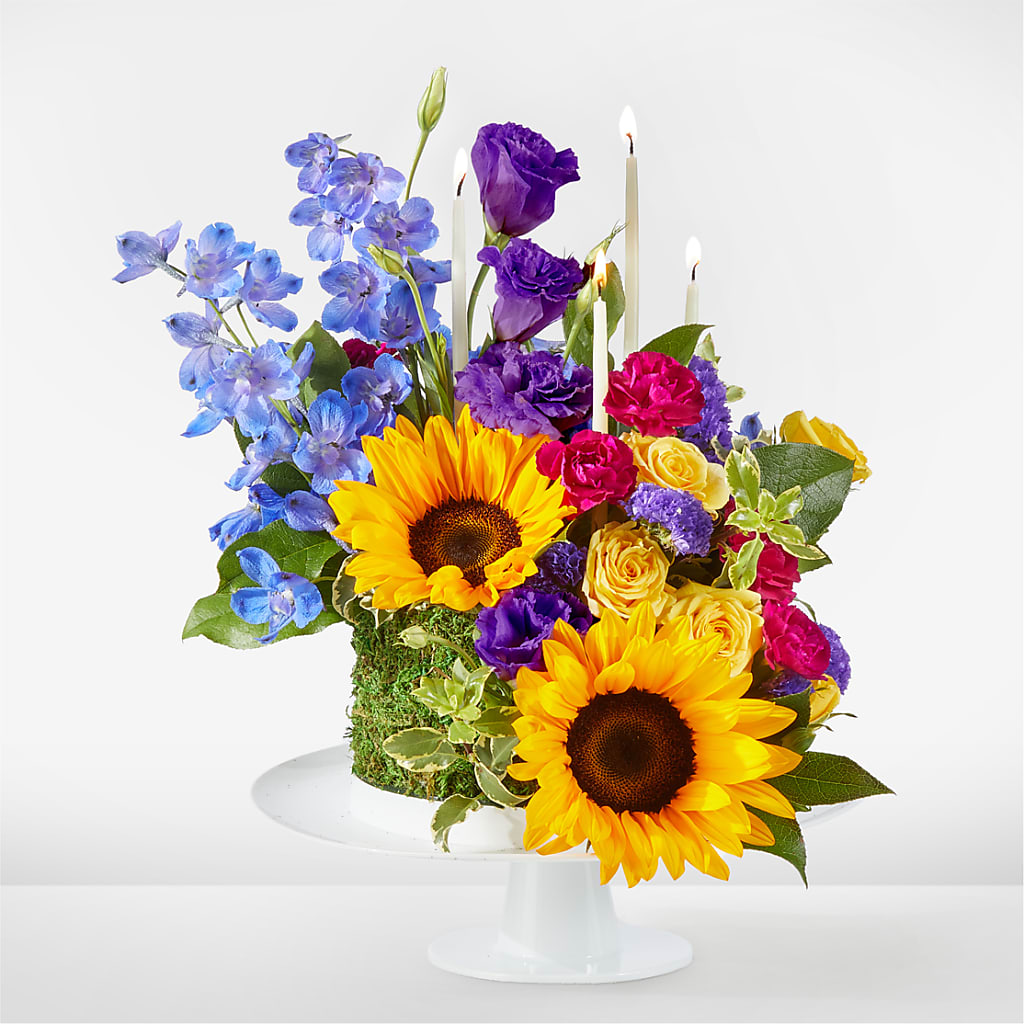 Star of the Day Floral Cake – BRICK HOUSE FLORIST & GIFTS, Staunton IL