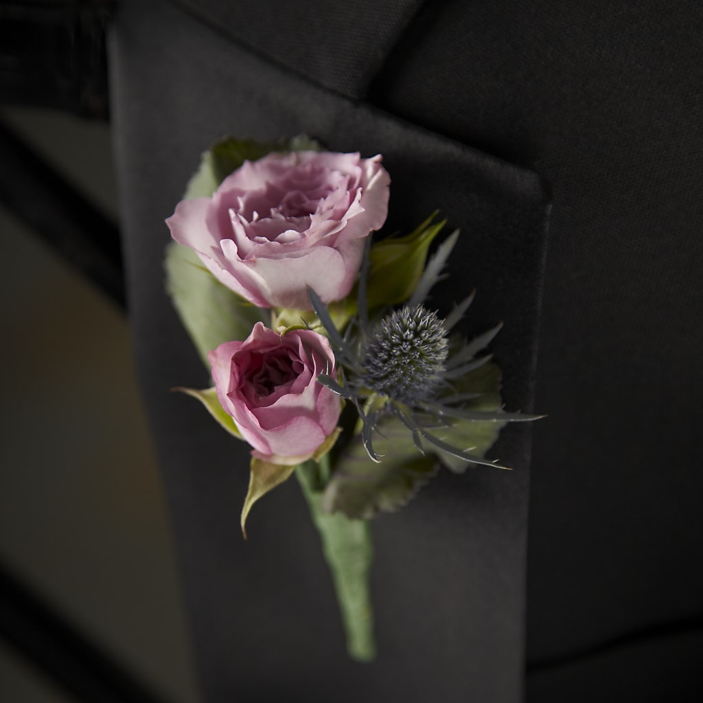 Veronica Boutonniere – BRICK HOUSE FLORIST & GIFTS, Staunton IL