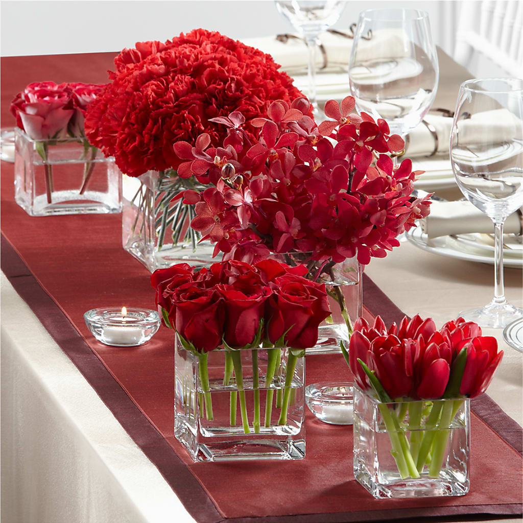 Modern Grace Centerpiece – BRICK HOUSE FLORIST & GIFTS, Staunton IL