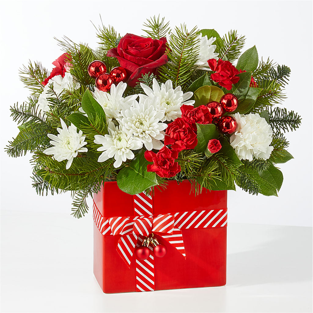 Presents Under the Tree Bouquet – BRICK HOUSE FLORIST & GIFTS, Staunton IL