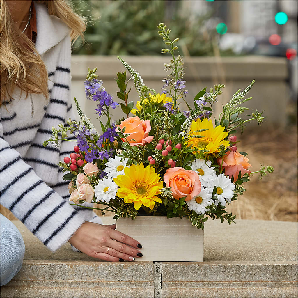 The Good Life Bouquet – BRICK HOUSE FLORIST & GIFTS, Staunton IL
