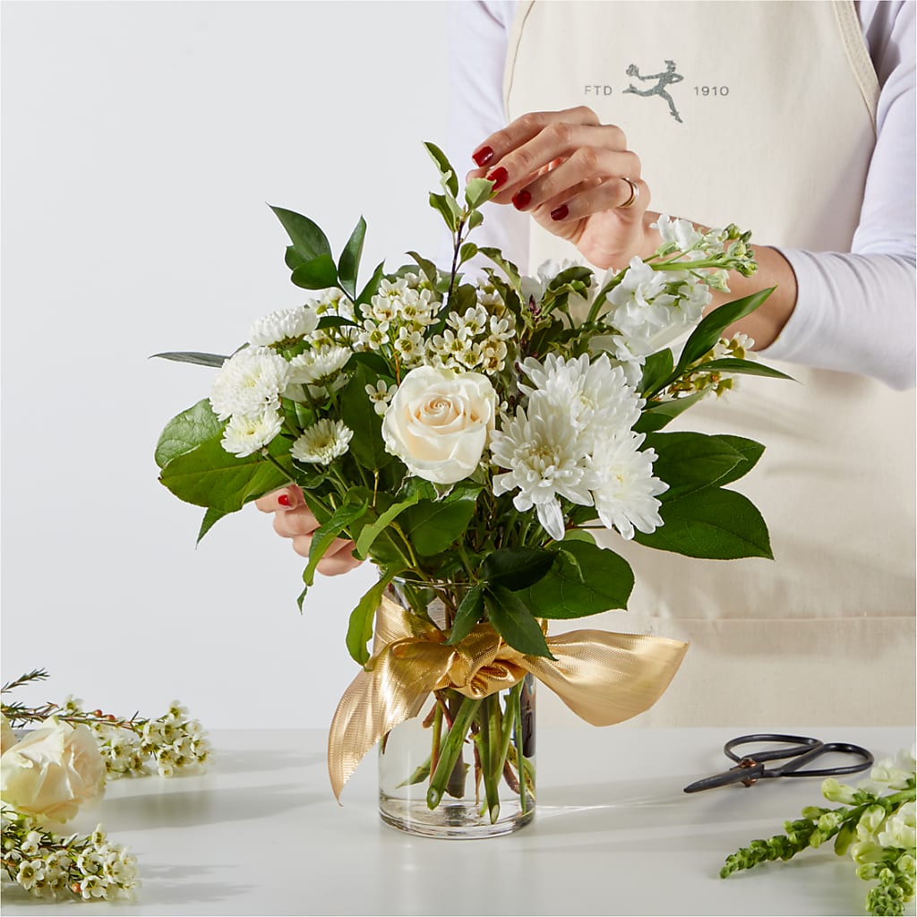 New Beginnings – A Florist Original – BRICK HOUSE FLORIST & GIFTS, Staunton IL