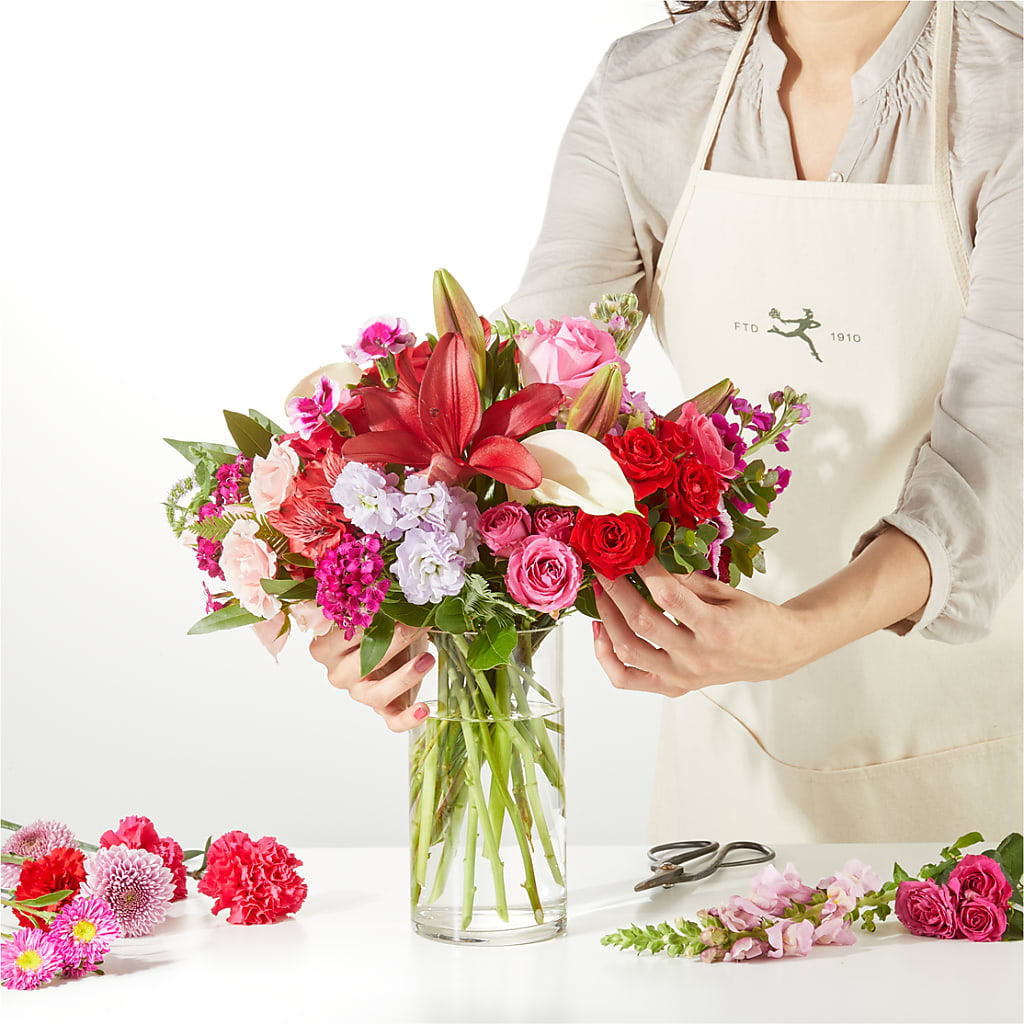 Swooning Over You - A Luxury Florist Original – BRICK HOUSE FLORIST & GIFTS, Staunton IL