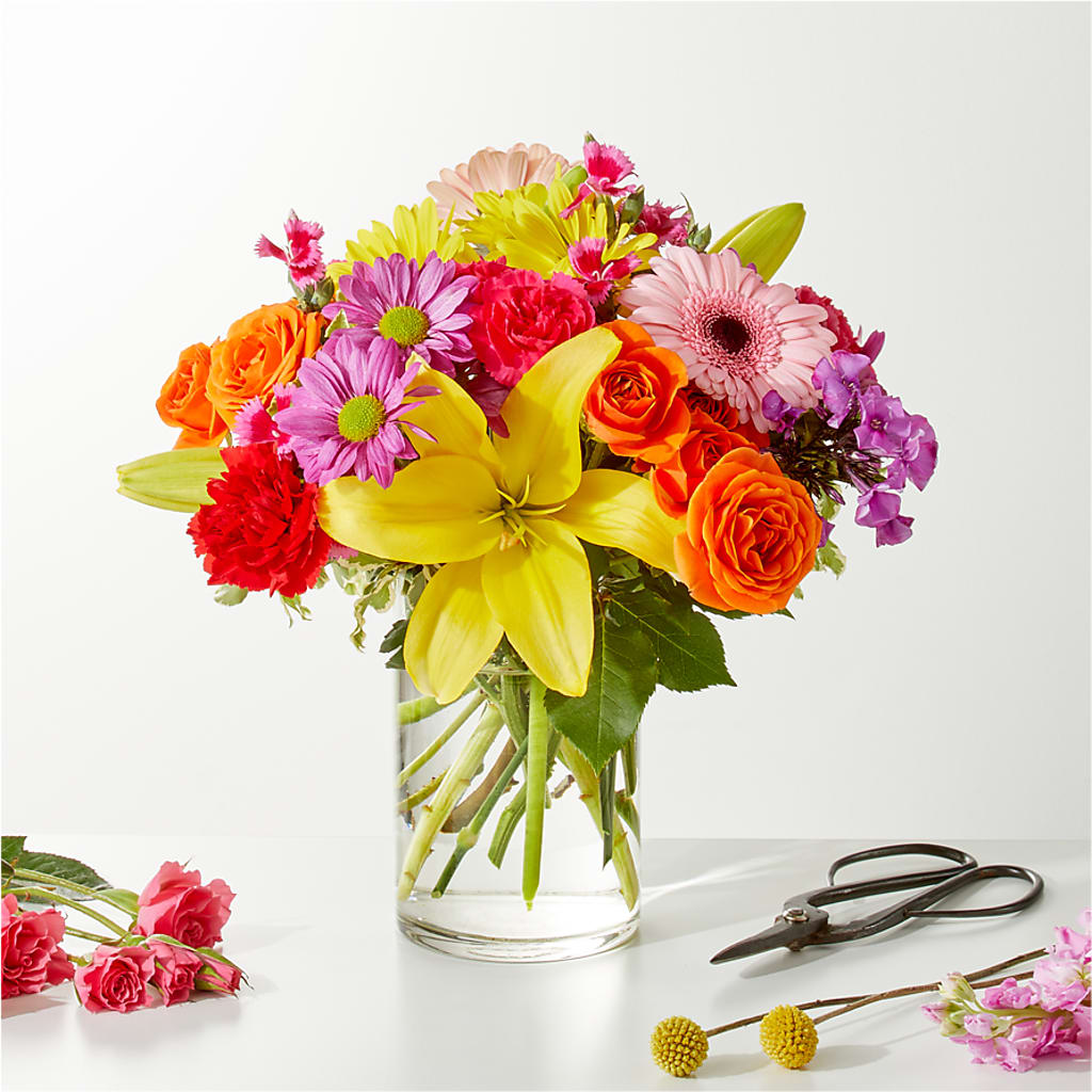 Cue the Confetti - A Florist Original – BRICK HOUSE FLORIST & GIFTS, Staunton IL