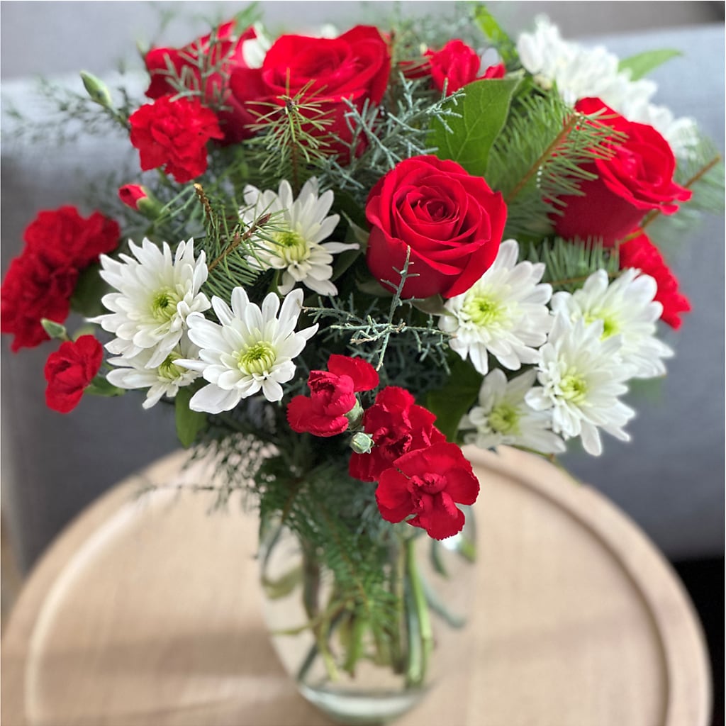 Seasonal Magic Bouquet – BRICK HOUSE FLORIST & GIFTS, Staunton IL