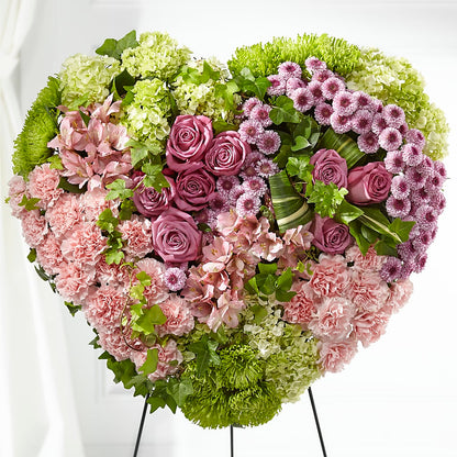 Heartwarming Standing Heart – BRICK HOUSE FLORIST & GIFTS, Staunton IL