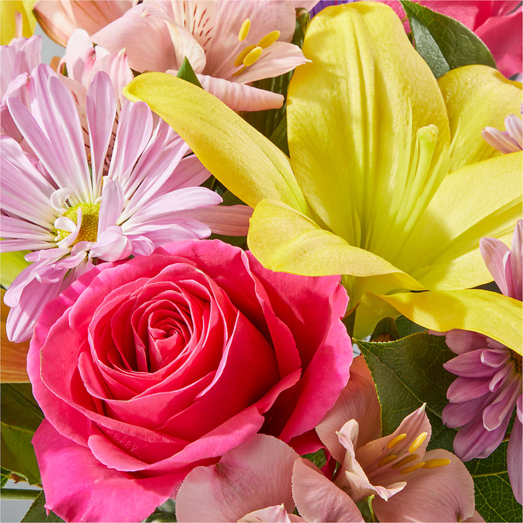 Sprinkles Bouquet – BRICK HOUSE FLORIST & GIFTS, Staunton IL