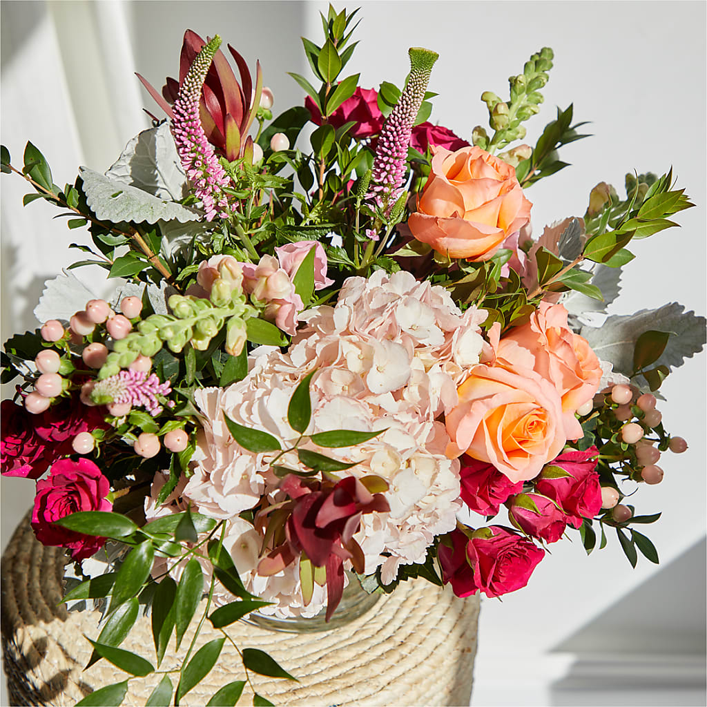 Glitz & Glam Bouquet – BRICK HOUSE FLORIST & GIFTS, Staunton IL