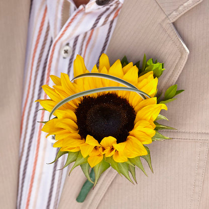 Free Spirit Boutonniere – BRICK HOUSE FLORIST & GIFTS, Staunton IL